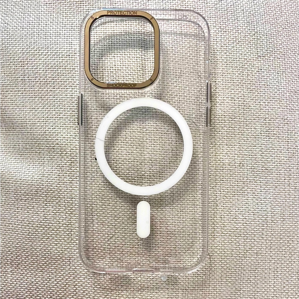 Brand New iPhone 13 Case with MagSafe